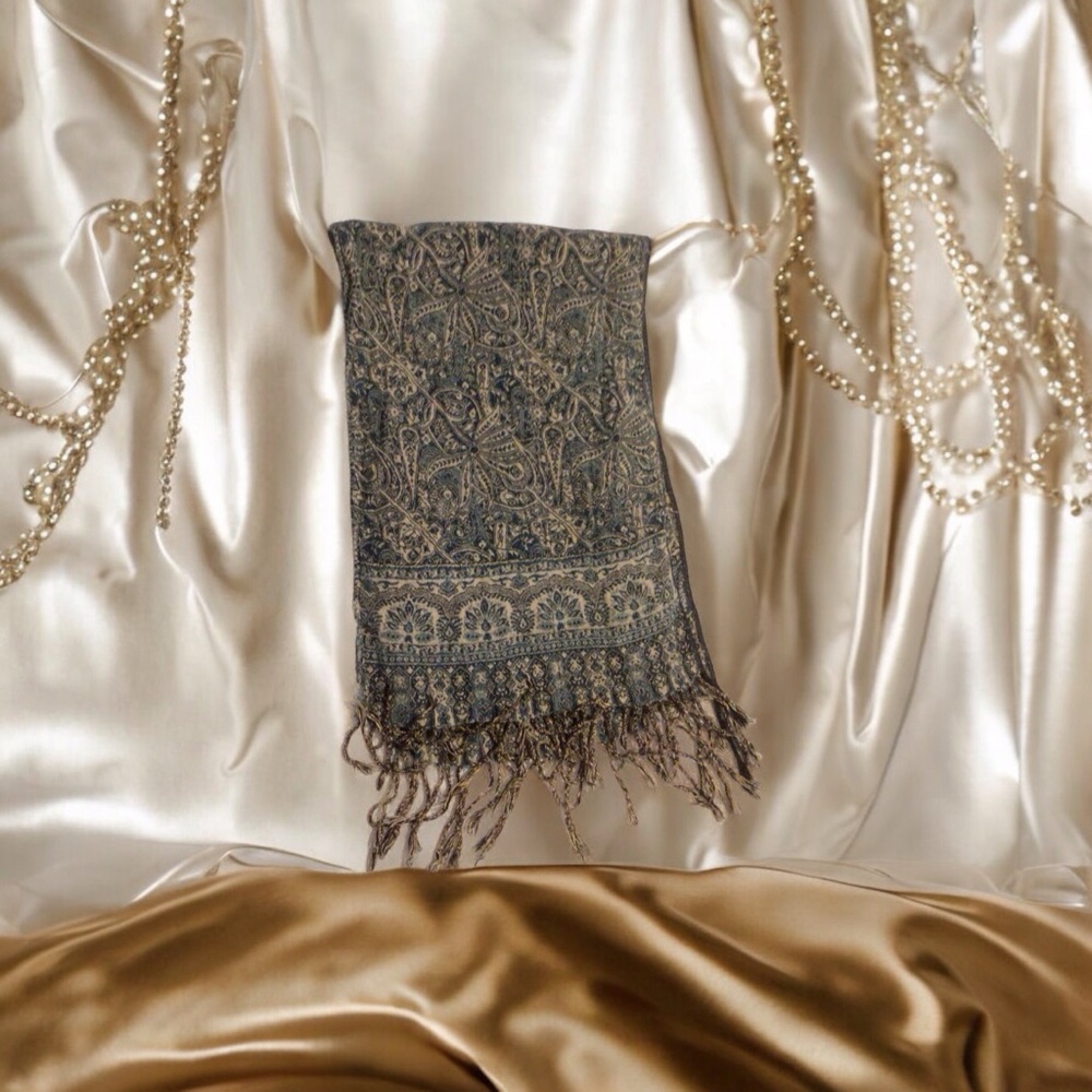 Gorgeous Cashmere Blend Scarf